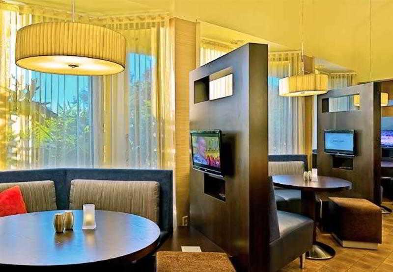 Courtyard By Marriott Vacaville Restaurant photo